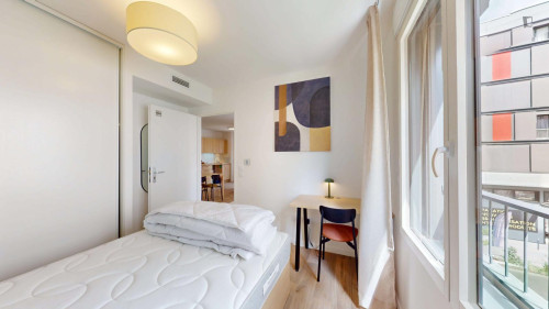 Cosy single bedroom near Parc Marguerite Yourcenar