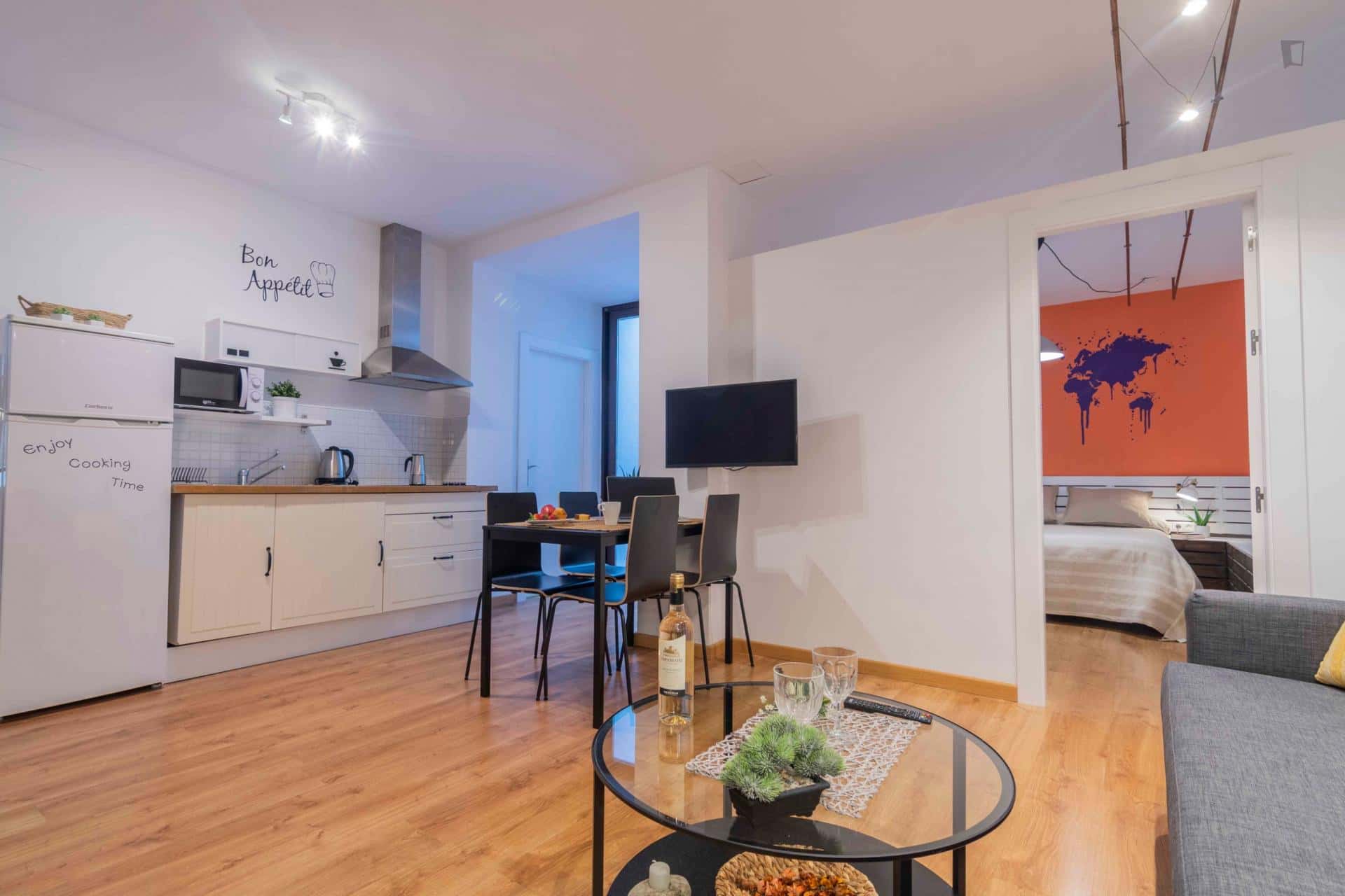 Apartment In Calle Frailes, Granada With 1 Bedroom - 2
