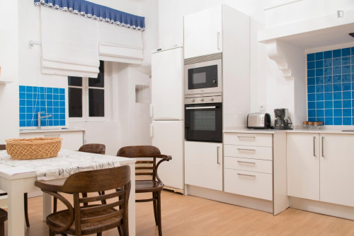 Comfortable Twin bedroom in Chiado