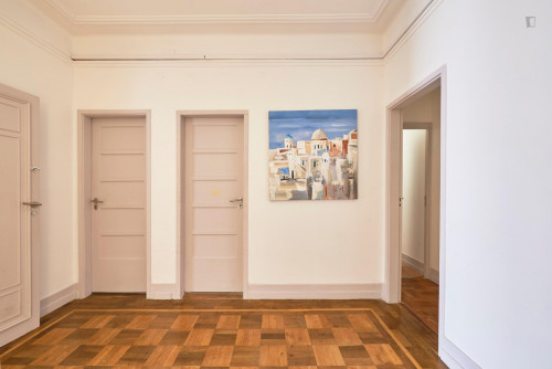 Charming bedroom in Marquês de Pombal - Gallery - 25