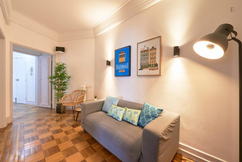 Charming bedroom in Marquês de Pombal - Gallery - 34