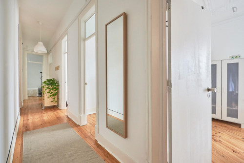 Cheerful double bedroom with balcony in Arroios - Gallery - 14