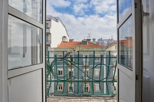 Cheerful double bedroom with balcony in Arroios - Gallery - 22