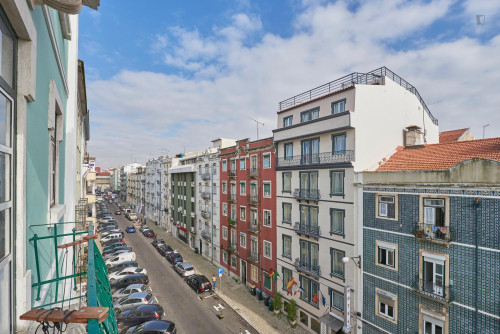 Cheerful double bedroom with balcony in Arroios - Gallery - 24