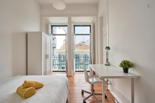 Cheerful double bedroom with balcony in Arroios - Gallery - 26