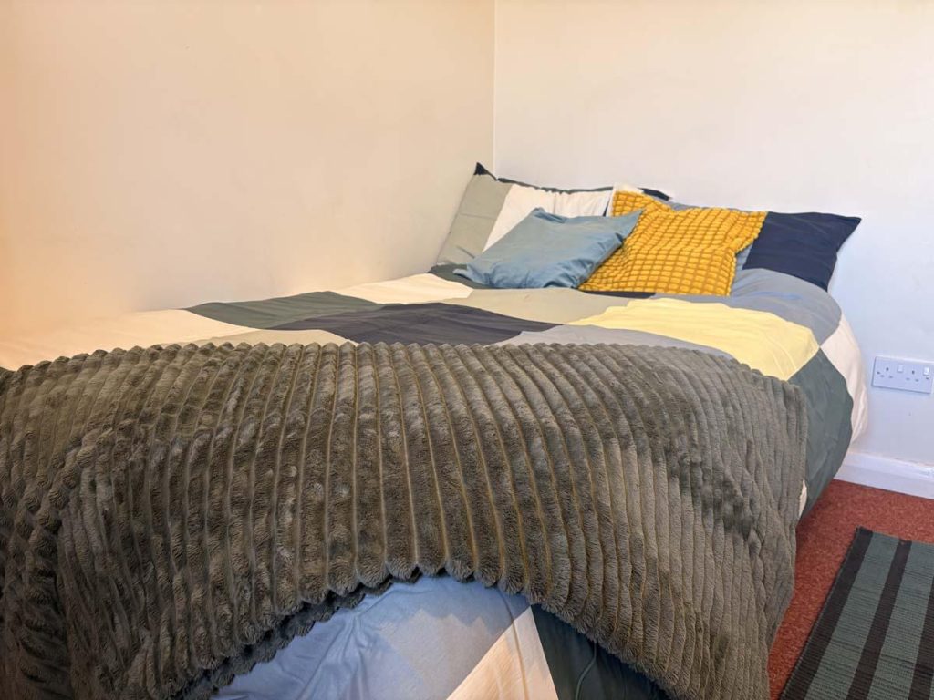  Two Bedroom Apartment  -  Pin Hill  - Gallery -  1