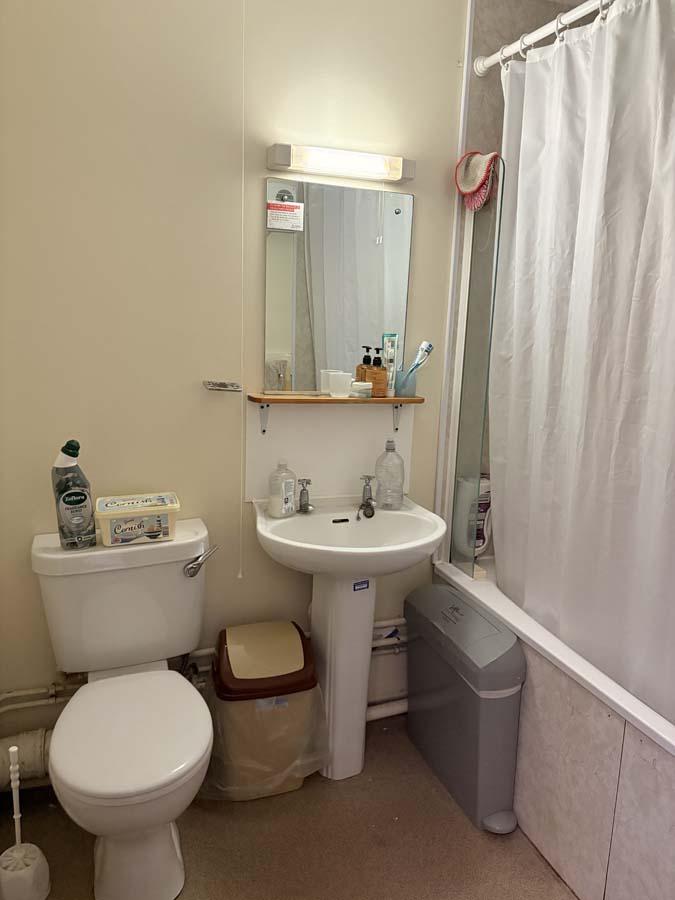  Three Bedroom Compact  -  Pin Hill  - Gallery -  5