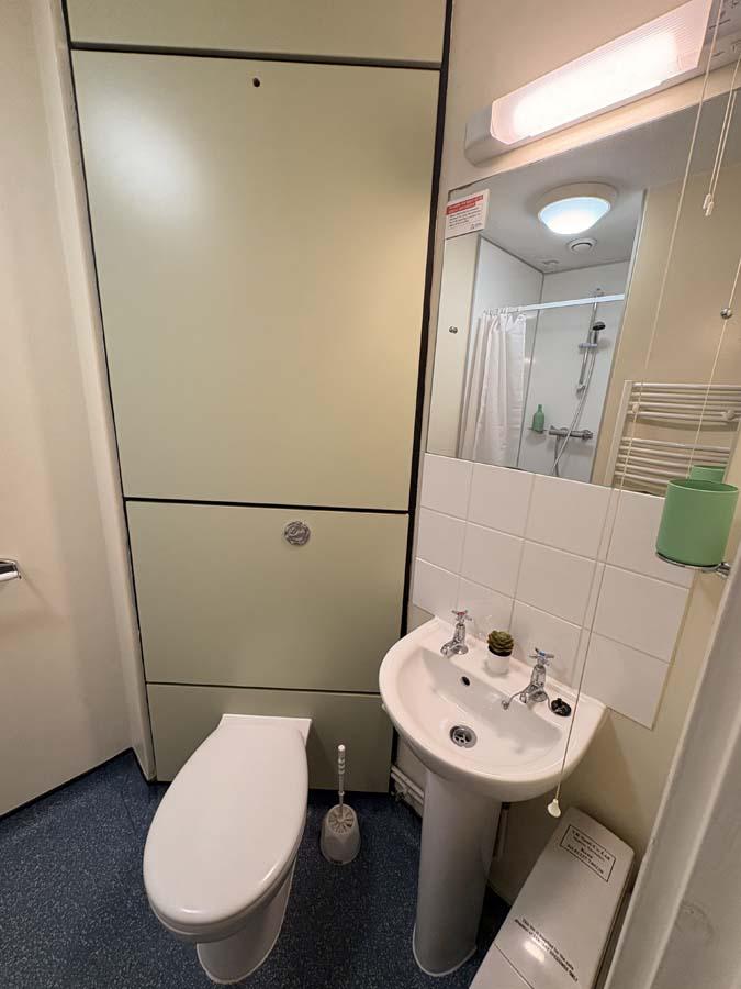  Classic En-Suite  -  Pin Hill  - Gallery -  5