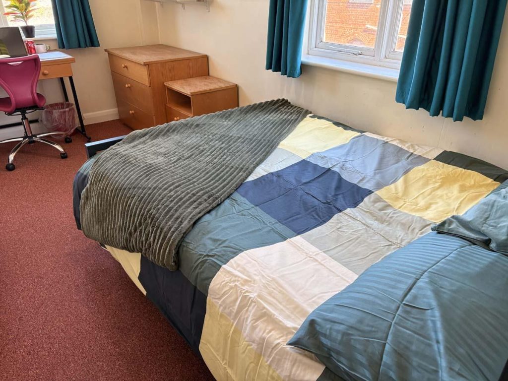  Deluxe En-Suite  -  Pin Hill  - Gallery -  4