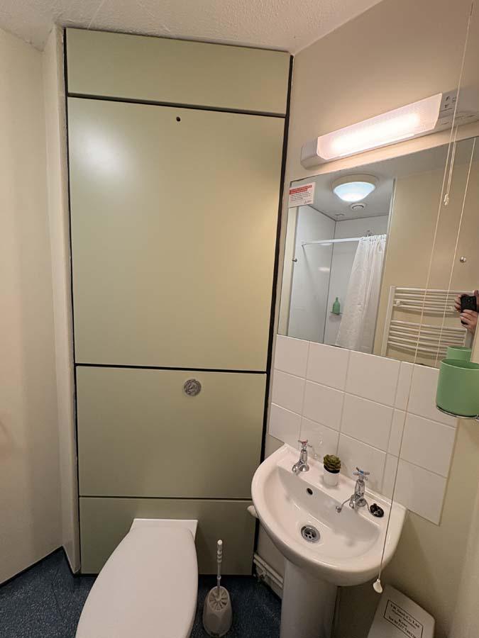  Deluxe En-Suite  -  Pin Hill  - Gallery -  5