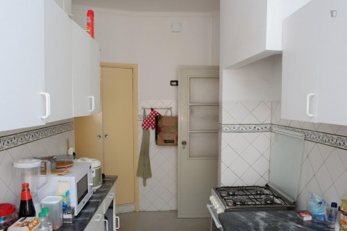 Nice single bedroom in a flat close to Jardim Botânico da Universidade de Coimbra - Gallery - 11