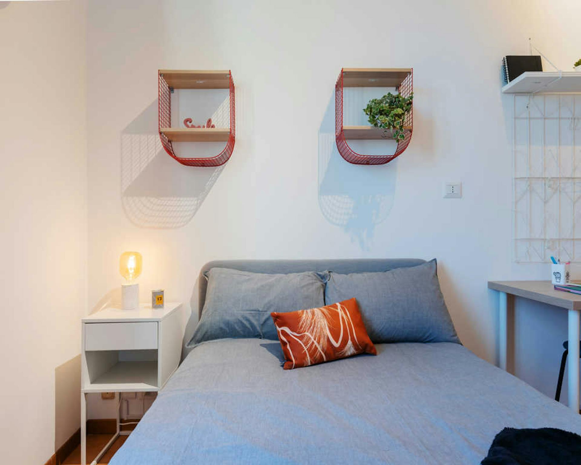  Private Room  -  Circonvallazione Gianicolense, Rome  - Gallery -  1