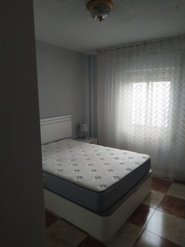 3-Bedroom apartment near Juan de la Cierva metro station