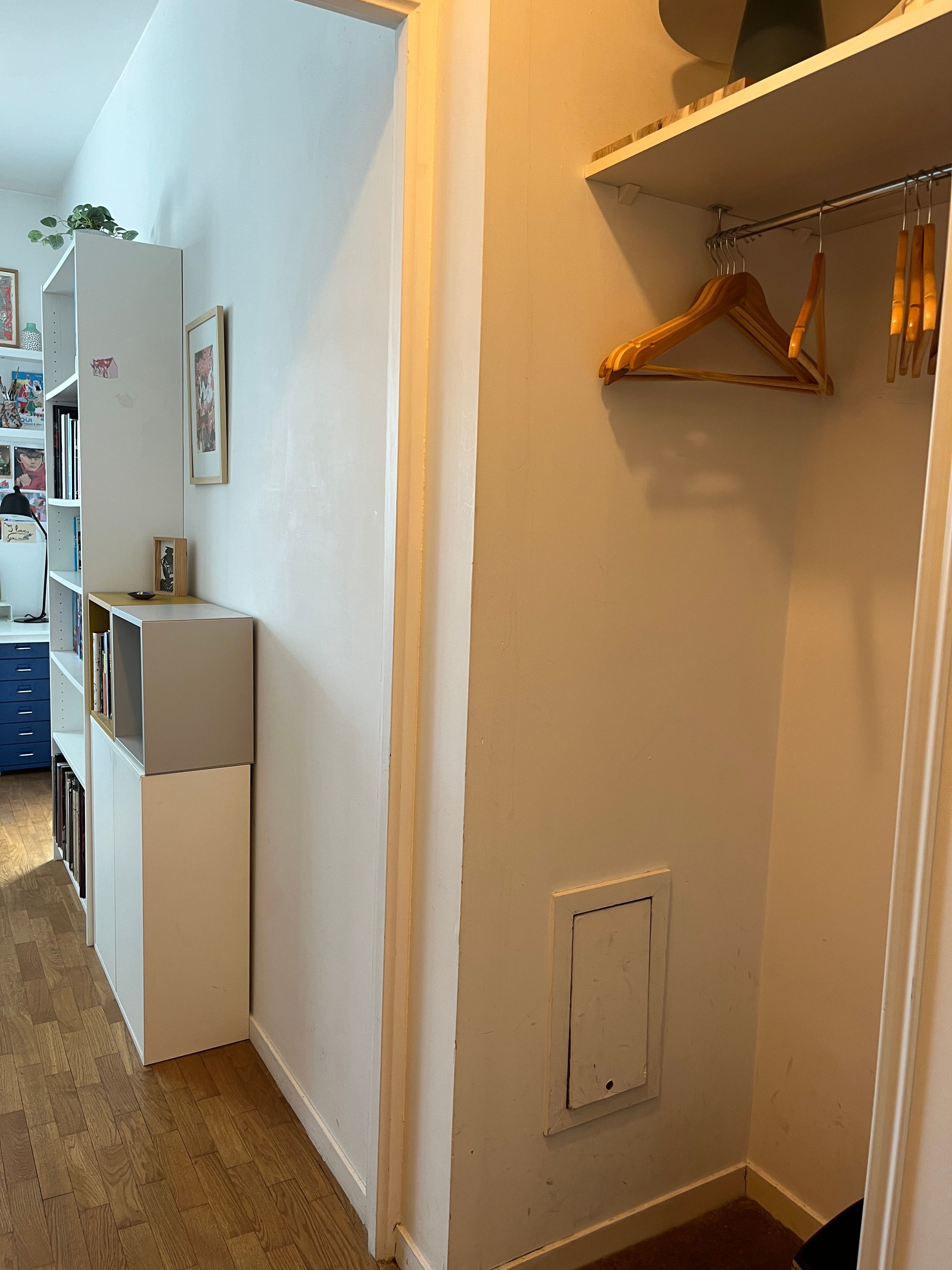  Arty & Cozy: Design Apartment Near Canal De L’Ourcq  -  Arty & Cozy: Design Apartment Near Canal de l’Ourcq  - Gallery -  1