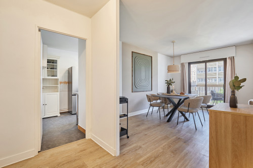 Picabia - 2-bedroom apartment with a balcony in Auteuil