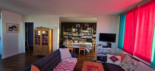 Modern Flat with Exceptional view in vibrant neighbourhood