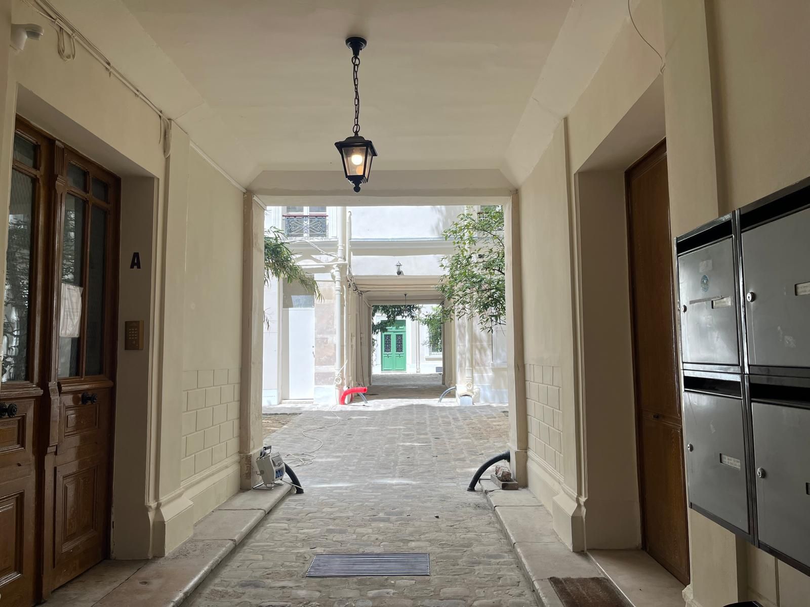  Nice Parisian Flat In Trendy Batignolles Neighborhood  -  Nice parisian flat in trendy Batignolles neighborhood  - Gallery -  1