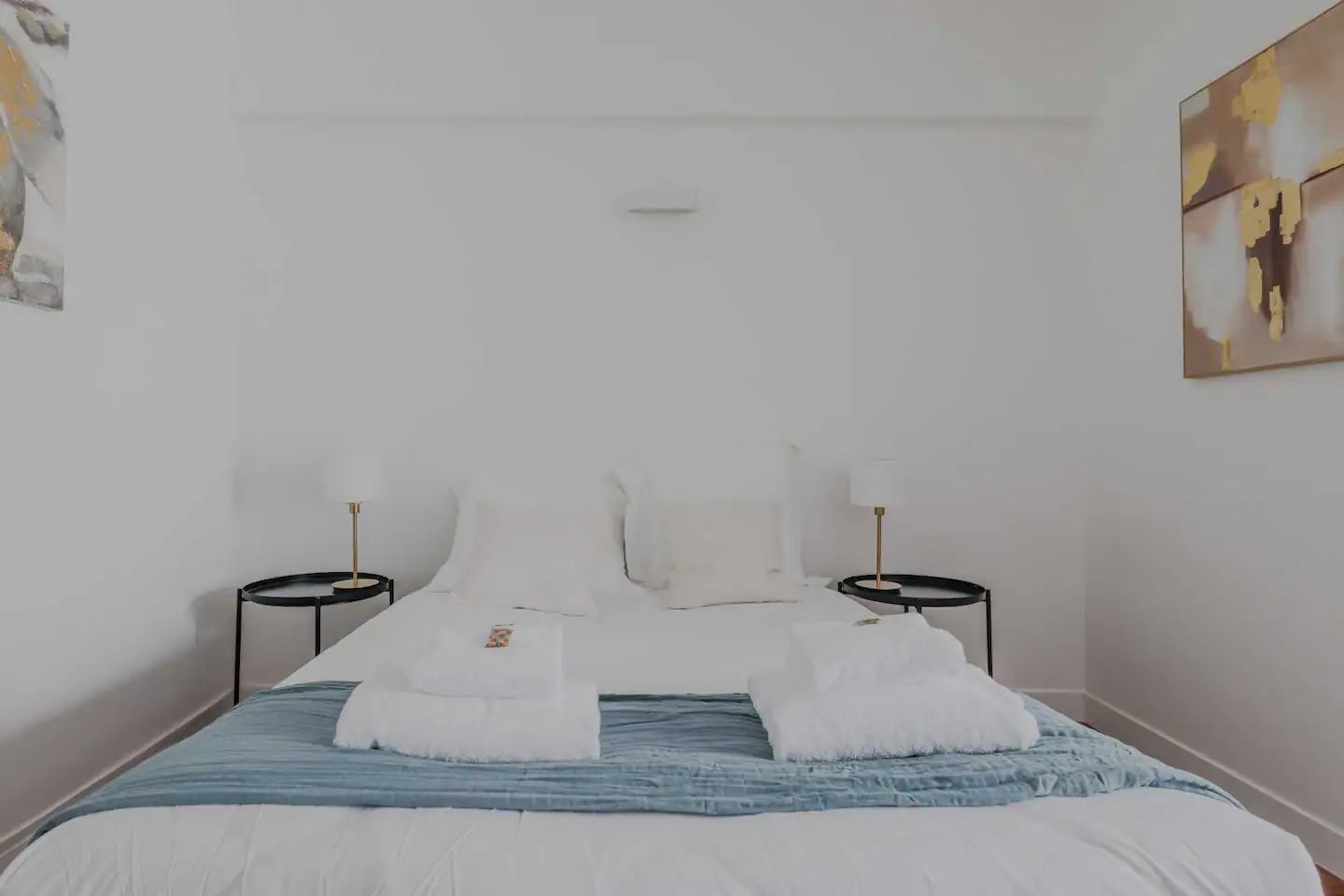  Charming Paris Retreat: Modern Comforts And Prime Location  -  Charming Paris Retreat: Modern Comforts and Prime Location  - Gallery -  8