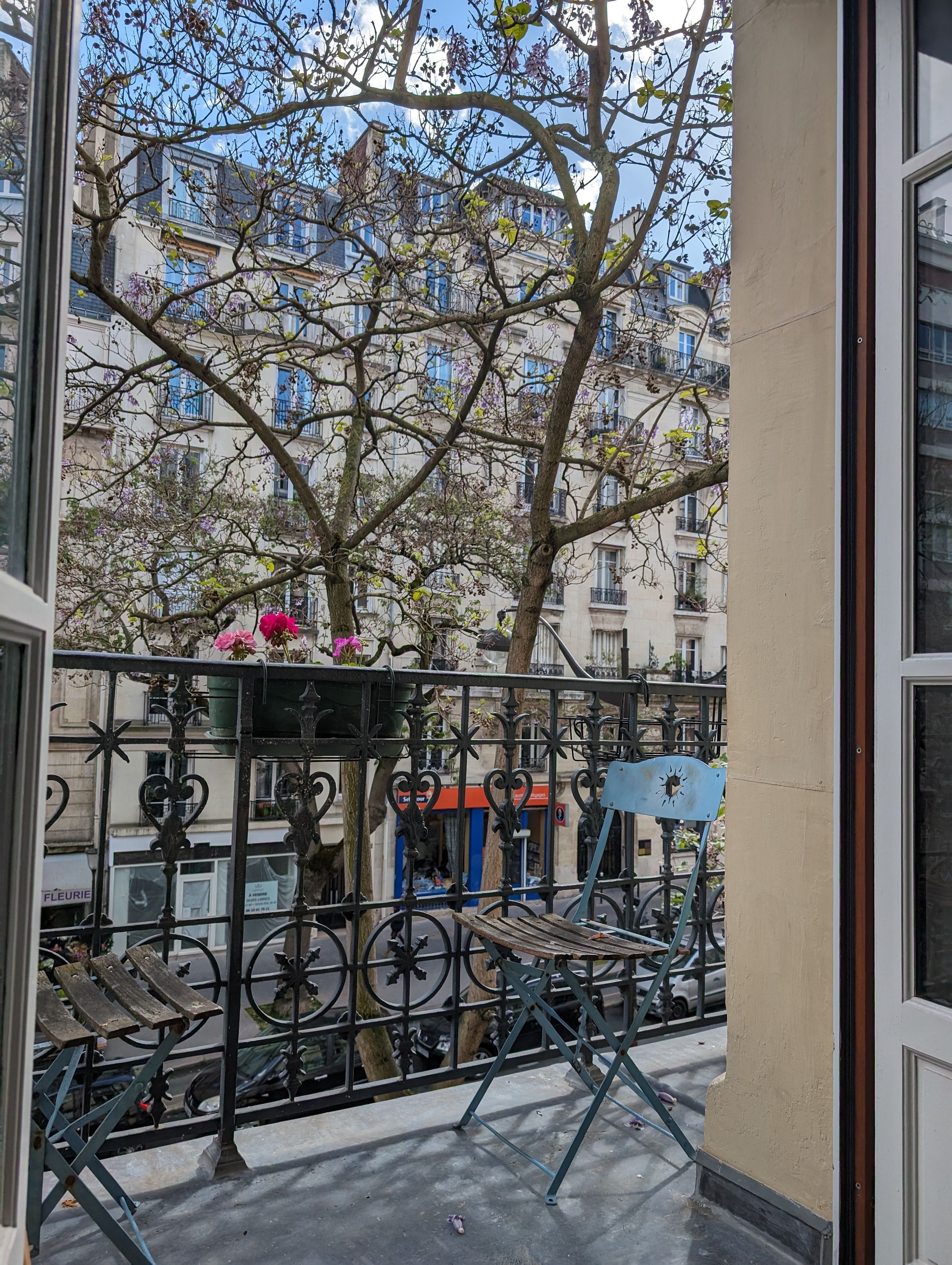  Apartment In Front Of The Buttes Chaumont  -  Apartment in front of the Buttes Chaumont  - Gallery -  10