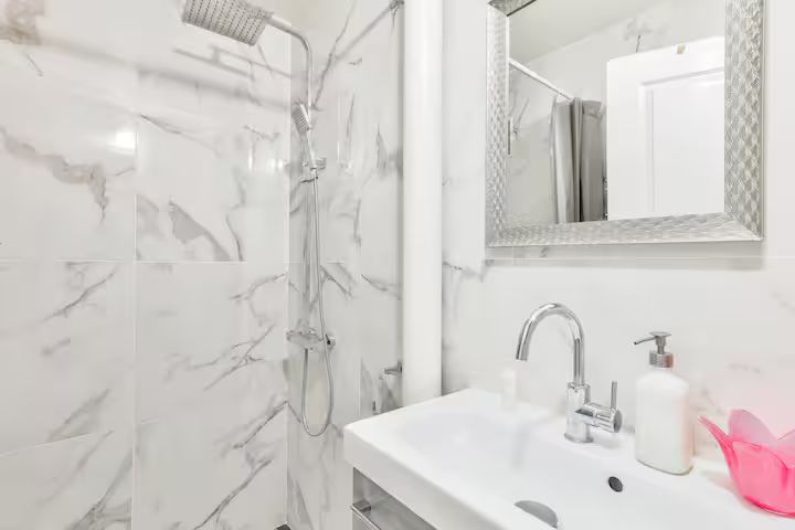 Amazing Apartment With Nice Neighbours  -  Amazing apartment with nice neighbours  - Gallery -  1