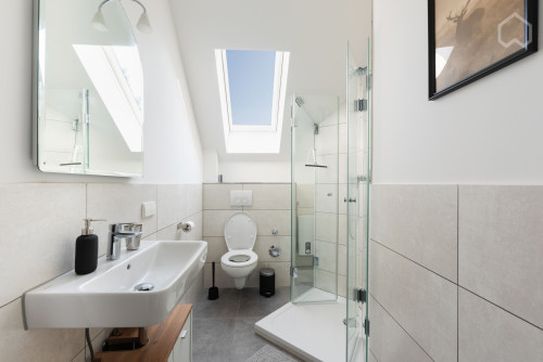 Charming apartment in calm neighbourhood - Gallery - 10