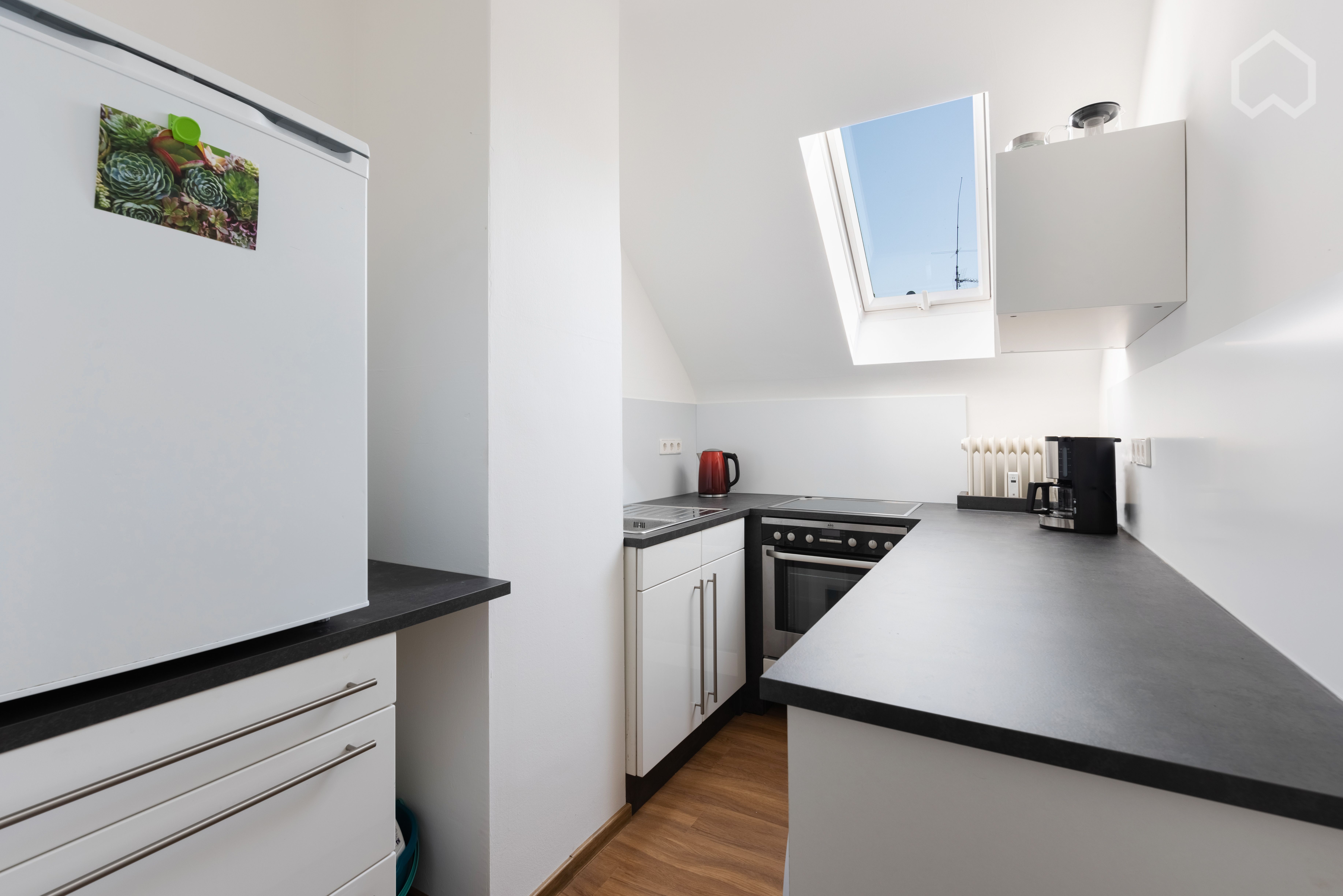 Charming Apartment In Calm Neighbourhood - 12