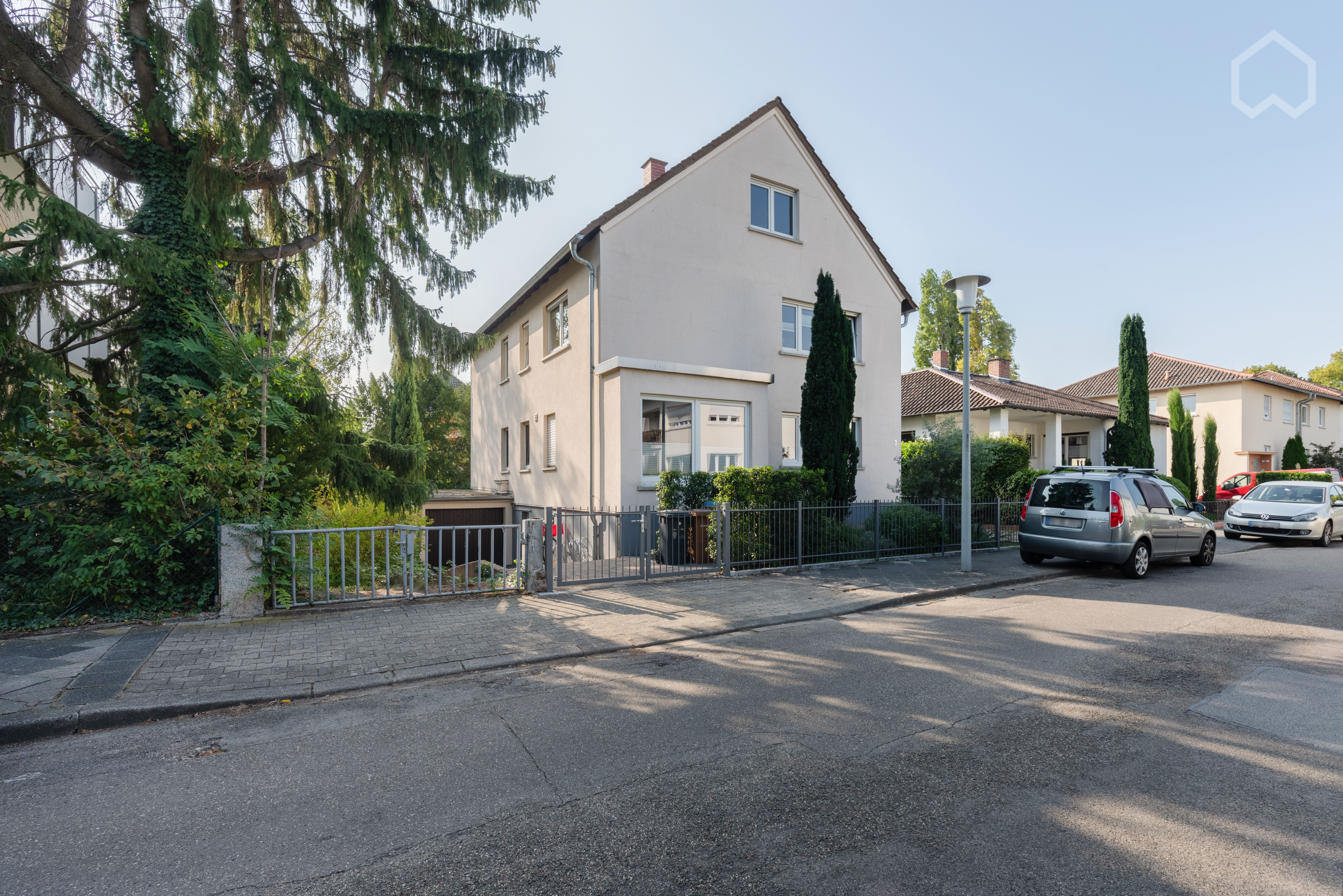Charming Apartment In Calm Neighbourhood - 5