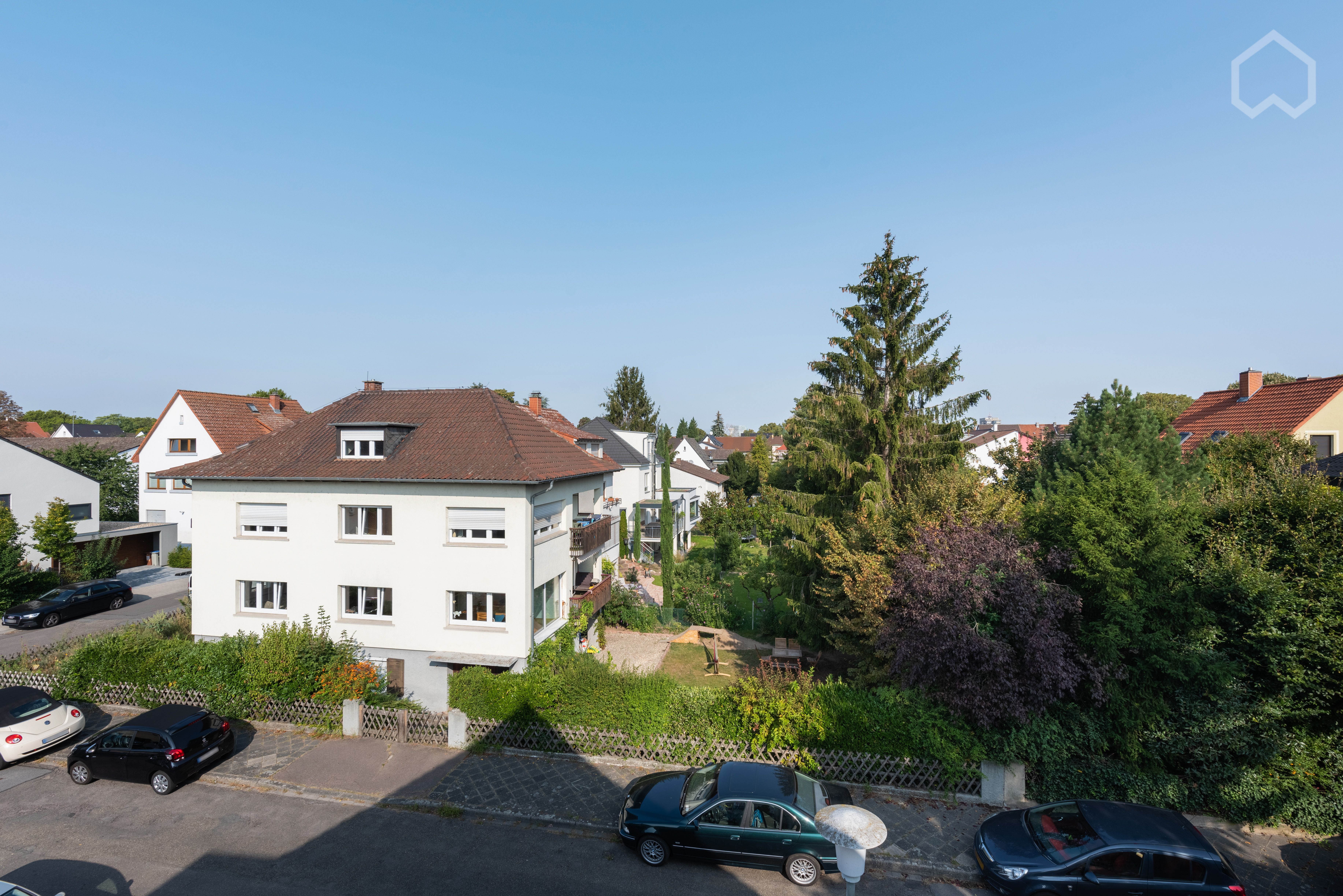 Charming Apartment In Calm Neighbourhood - 6