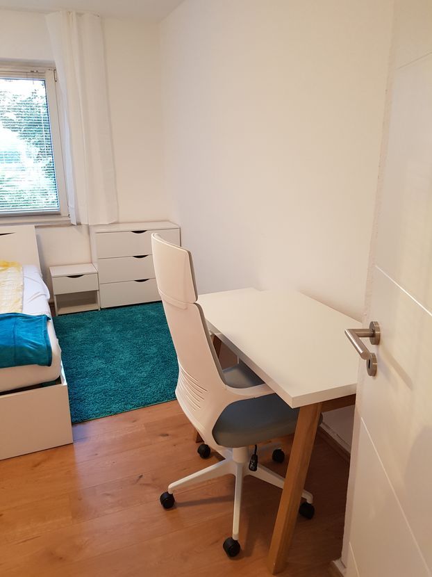  Attractive Furnished Apartment Near Essen Main Station With Two Bedrooms  -  Attractive furnished apartment near Essen main station with two bedrooms  - Gallery -  11