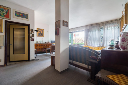 Single bedroom in 5-bedroom apartment - Gallery - 12