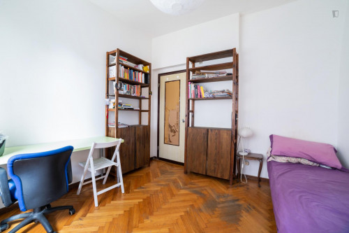 Single bedroom in 5-bedroom apartment - Gallery - 17