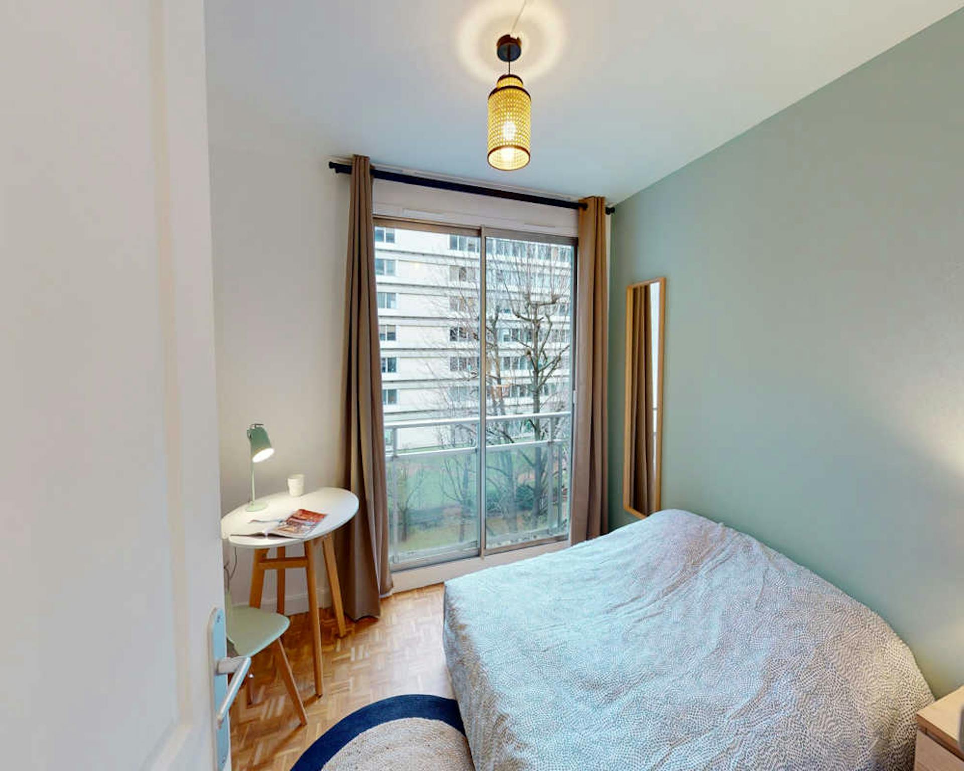  Private Room  -  Allée de Fontainebleau, Paris  - Gallery -  1