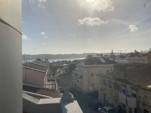 Appealing 1 bedroom apartment in Ajuda - Gallery - 9