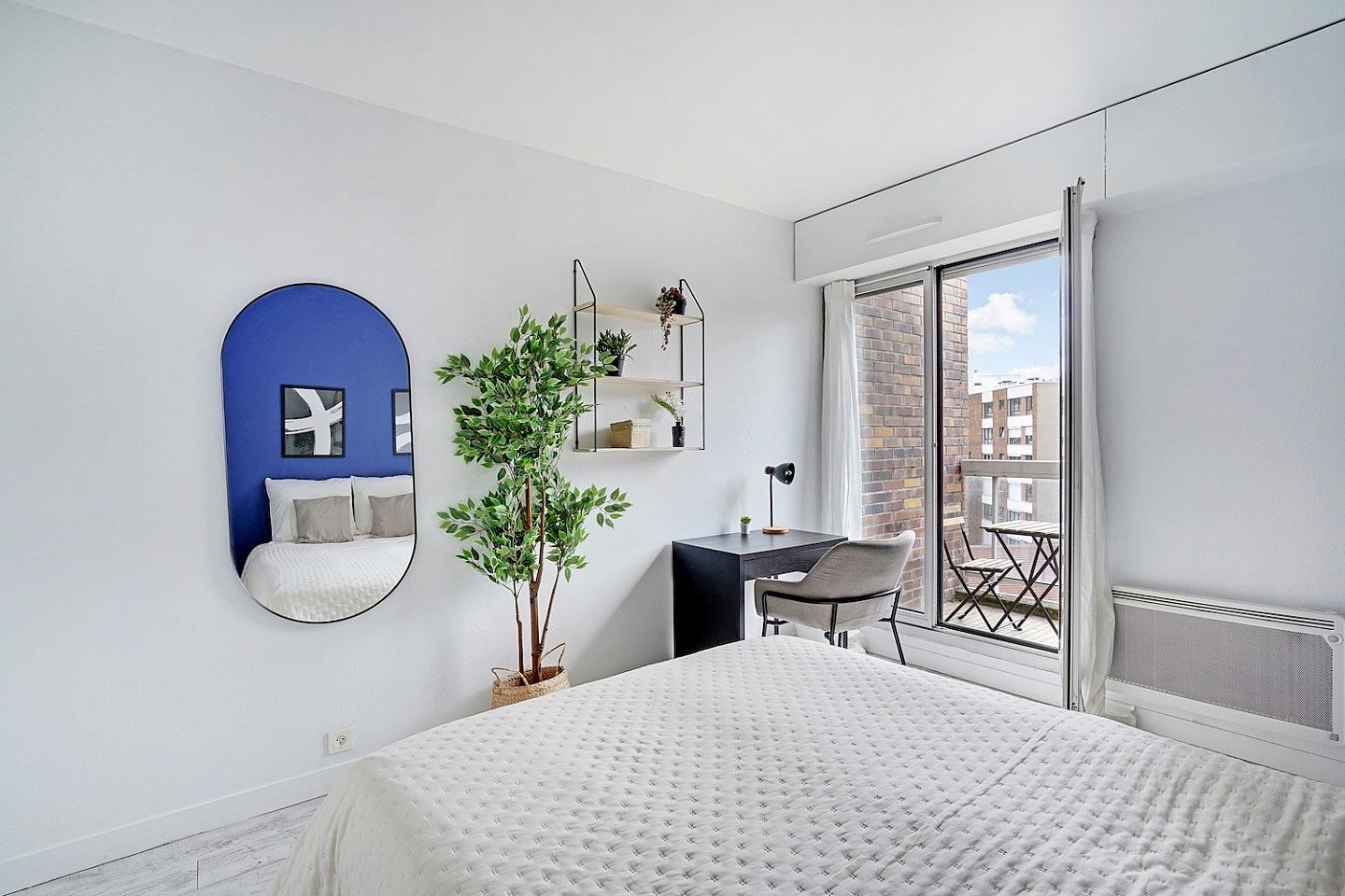  Move Into This Room With A Balcony – ISY04  -  Les Chartreux  - Gallery -  3