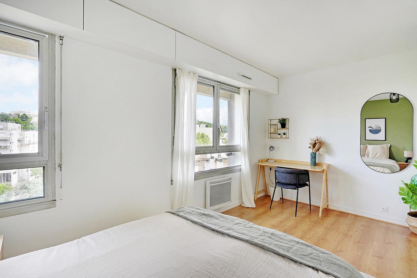  Move Into This 13 M² Room With A View – ISY02  -  Les Chartreux  - Gallery -  1