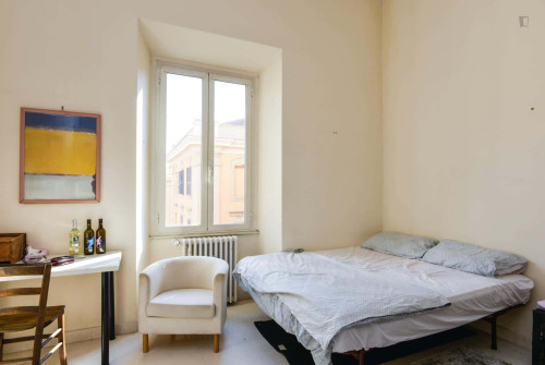 Room in Via Germano Sommeiller, Roma for 100 m² with 3 bedrooms