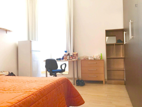 Room in Via Mirandola, Roma for 60 m² with 3 bedrooms  - Gallery -  5