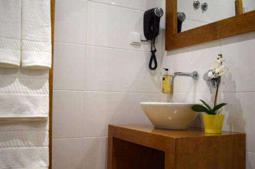 2-Bedroom apartment near Sé de Lisboa - Gallery - 11