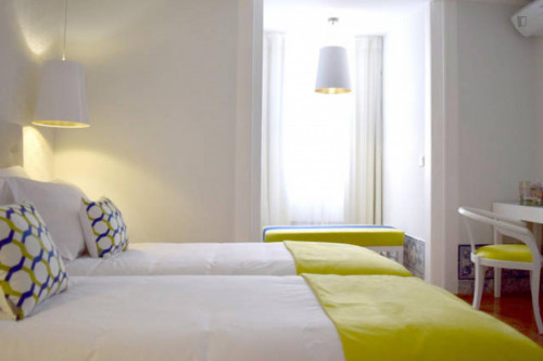 2-Bedroom apartment near Sé de Lisboa - Gallery - 13