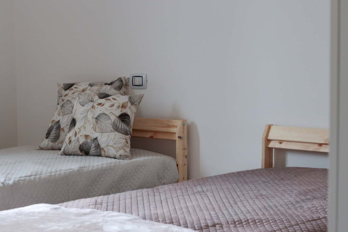 APP A Letto singolo 4 bis - Bagno condiviso - Viale Marconi, Pescara