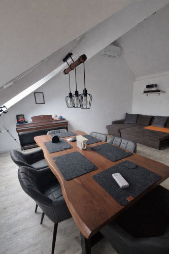 Top-equipped and modern top-floor flat (with air conditioning & home cinema) - Gallery - 25