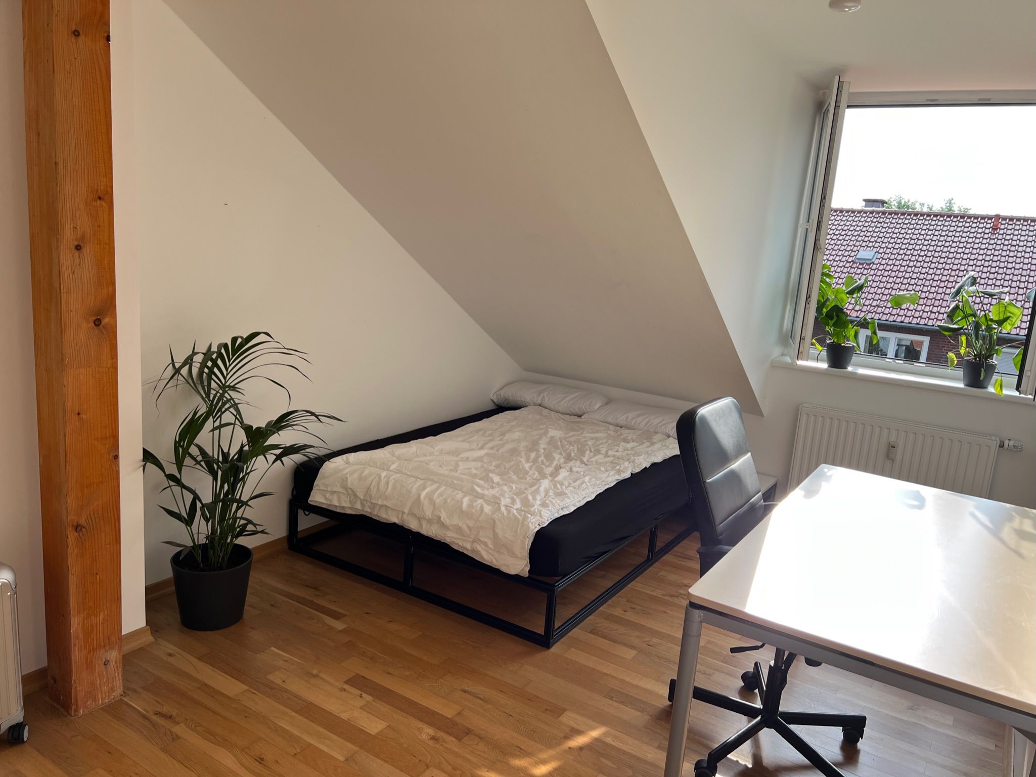  Exclusive Designer Apartment With Roof Terrace In A Central Location From July  -  Exclusive designer apartment with roof terrace in a central location from July  - Gallery -  7