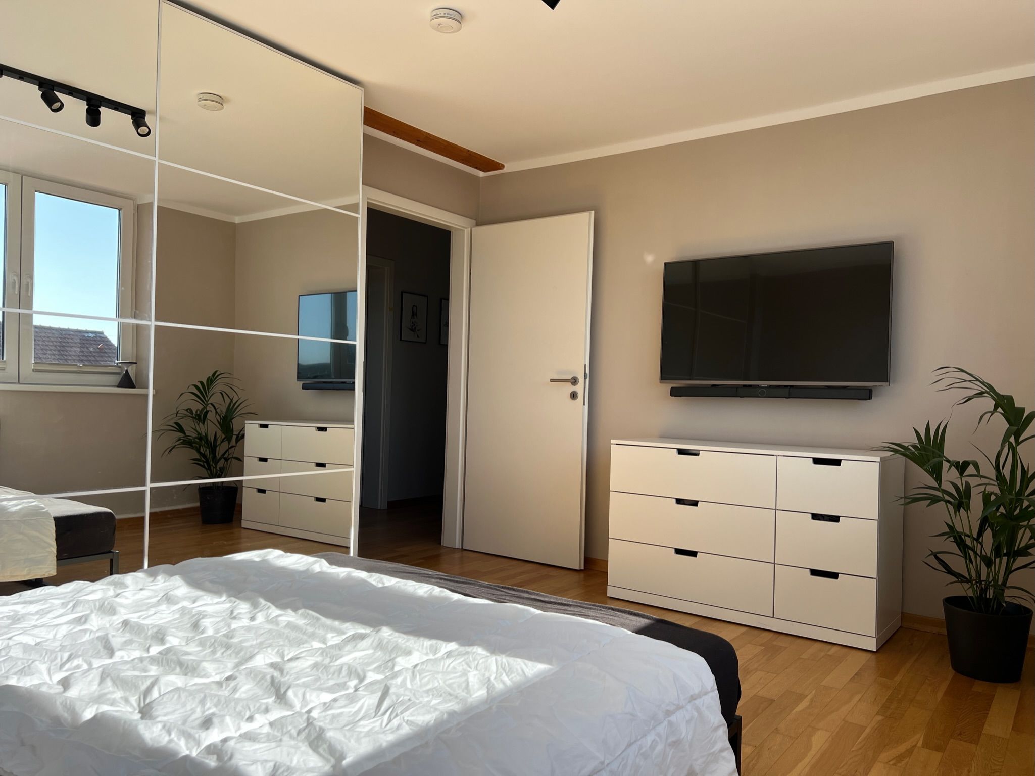  Exclusive Designer Apartment With Roof Terrace In A Central Location From July  -  Exclusive designer apartment with roof terrace in a central location from July  - Gallery -  9