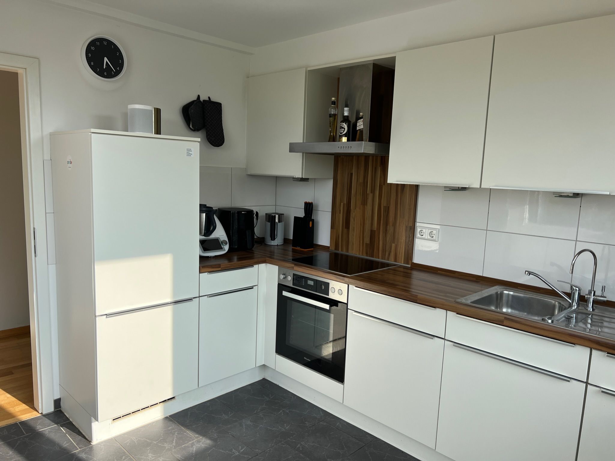  Exclusive Designer Apartment With Roof Terrace In A Central Location From July  -  Exclusive designer apartment with roof terrace in a central location from July  - Gallery -  6