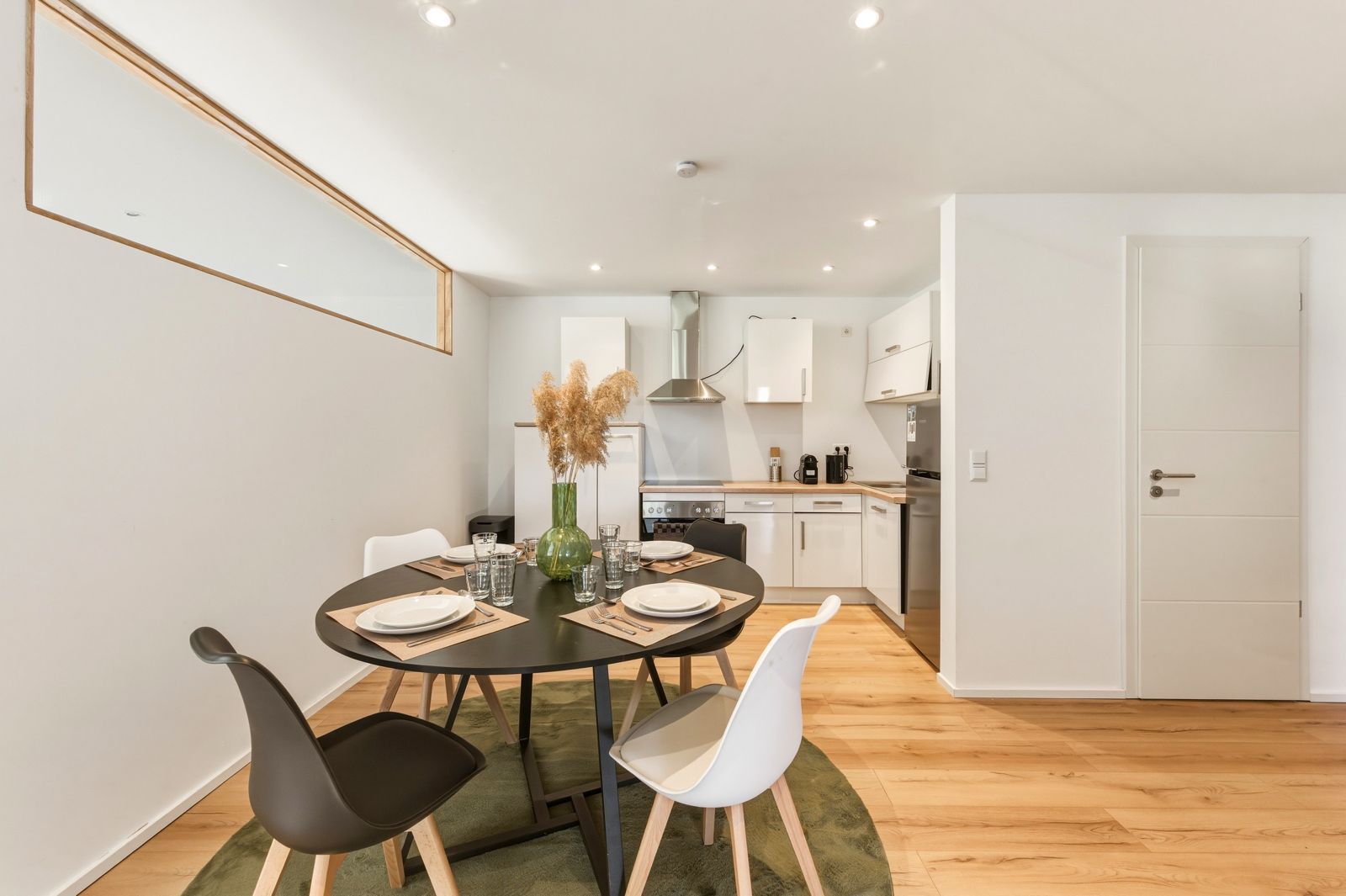  Modern Heilbronn City & Work Apartment  -  Modern Heilbronn City & Work Apartment  - Gallery -  7