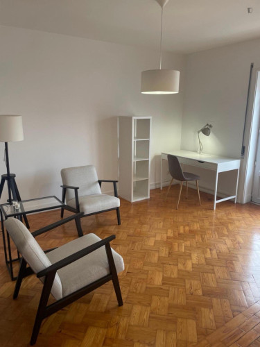 Delightful Double Bedroom with a balcony close to Coimbra University - Celas