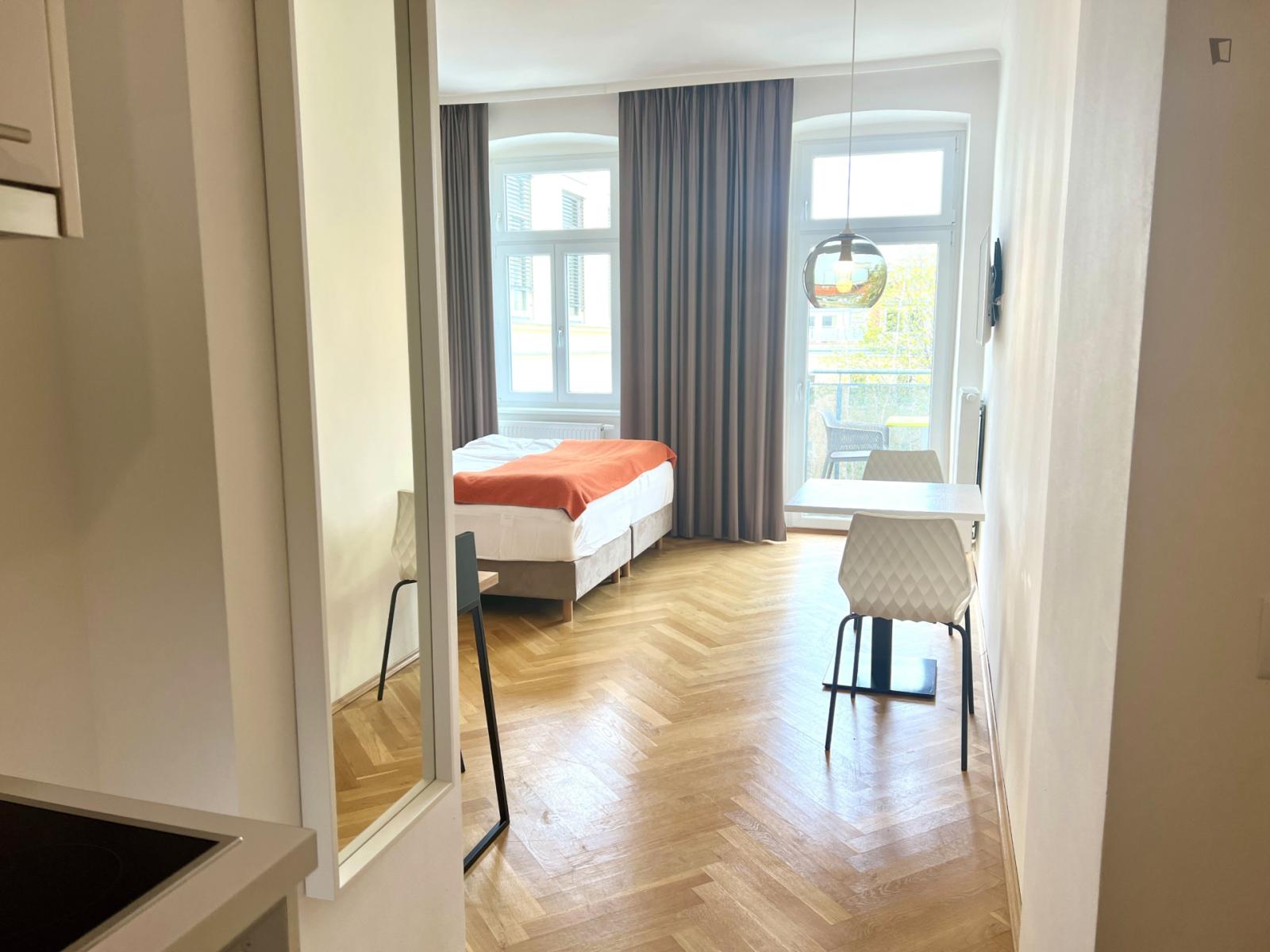 Snug 1-Bedroom Flat Close To The Panikengasse Tram Stop  -  Snug 1-bedroom flat close to the Panikengasse tram stop  - Gallery -  1