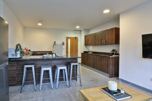 Claremont House - Gallery - 15