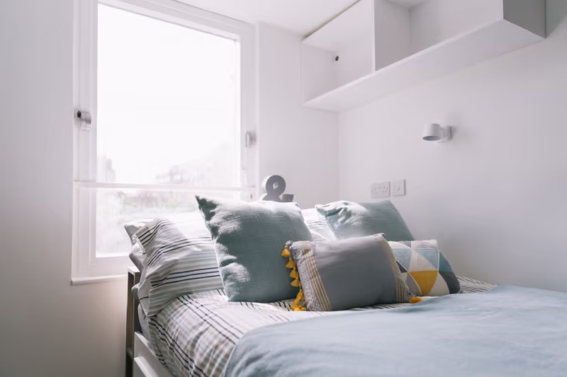  Basic 5 Bed Apartment  -  Claremont Place  - Gallery -  1