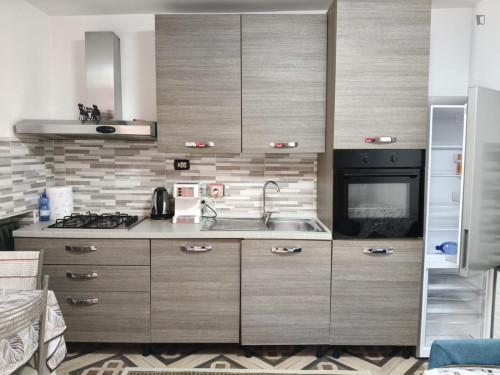 Two bedroom Apartment with garden - Gallery - 2